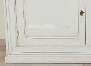 Libreria in legno con 3 ante finitura colore bianco anticato e schienali in rovere sbiancato
